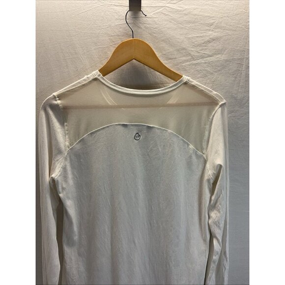 Lot of 2 Tasc Women’s Long‎ Sleeve Bamboo performance Shirt Size M White/ Blue - Picture 7 of 14